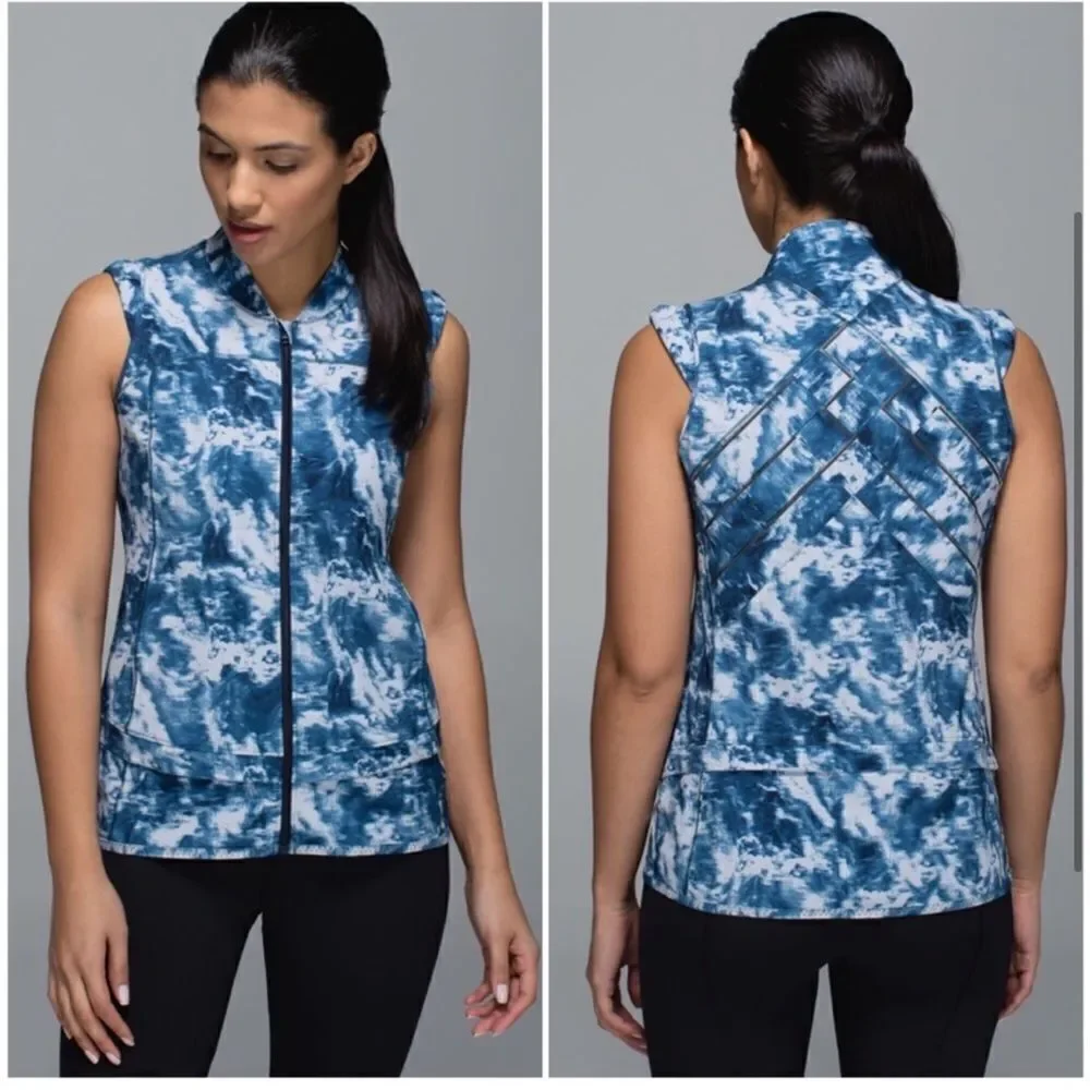 Lululemon Light Speed Vest Sea Side Silver Fox Alberta Lake blue and white